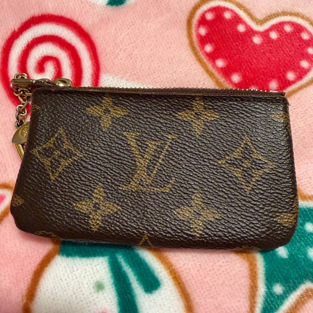 Louis Vuitton Monogram key Pouch - Picture 3 of 6